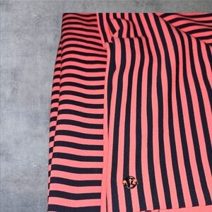 Lululemon navy & bright coral  vinyassa scarf